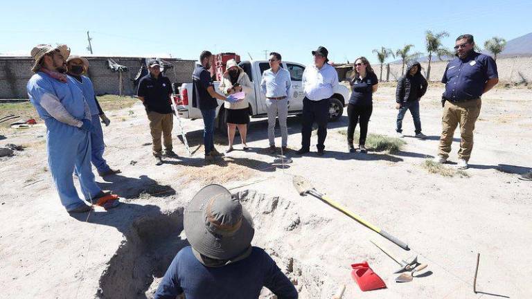 El Fiscal y la Secretaria de Inteligencia supervisan los trabajos en el predio descubierto en el Rancho Izaguirre, en Teuchitlán