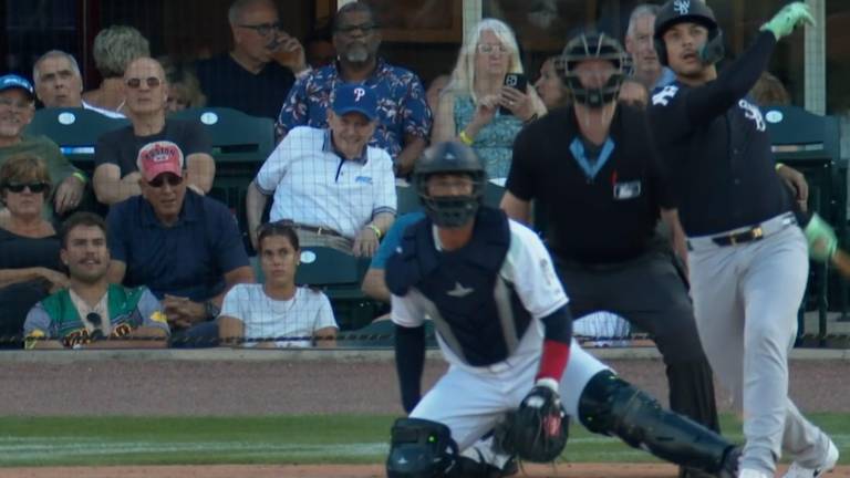 Alex Jackson llega a Orioles.