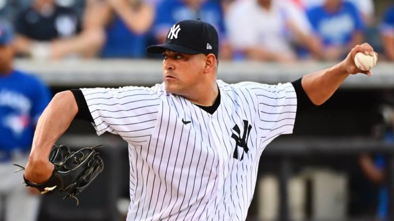 Manny Bañuelos toleró tres hits y una carrera en tres episodios.