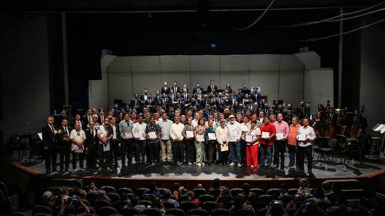 La Banda Sinfónica Juvenil del Estado de Sinaloa reconoció a sus primeros directores.