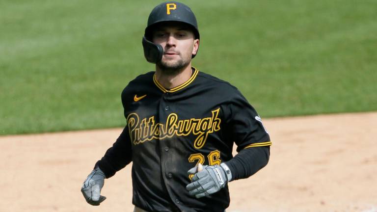 Piratas vence por 4-2 a Tigres.