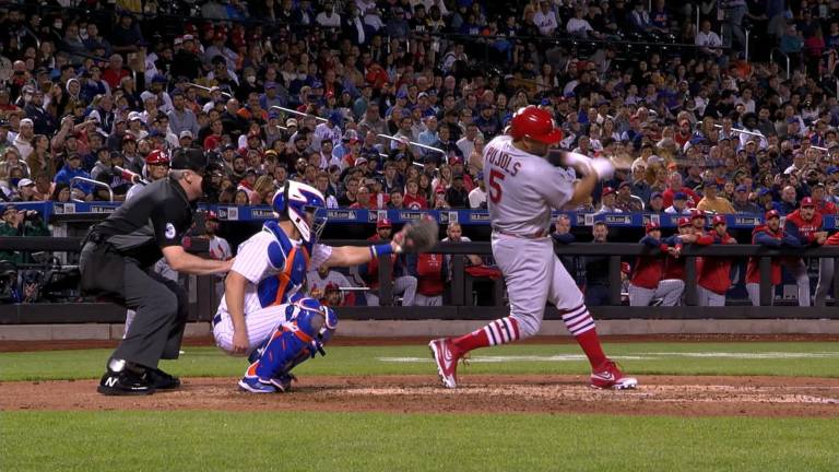 Pujols supera a Collins en hits.