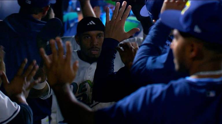 Los Rays sacaron la victoria gracias a un rodado de Jonathan Aranda que provocó un error clave.