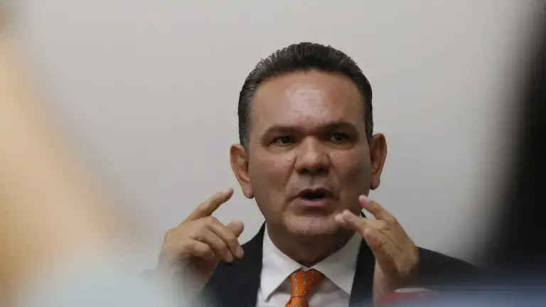 Torres Félix demandó que las autoridades tienen que entregar progresos reales para que la comunidad pueda retomar de a poco su vida normal.