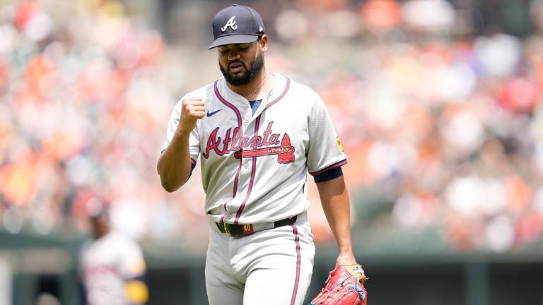 Reynaldo López brilló en Baltimore para imponerse a los Orioles.