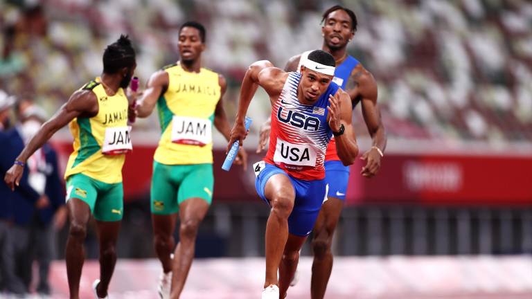 Estados Unidos logra el doblete en los relevos 4x400 m de Tokio 2020