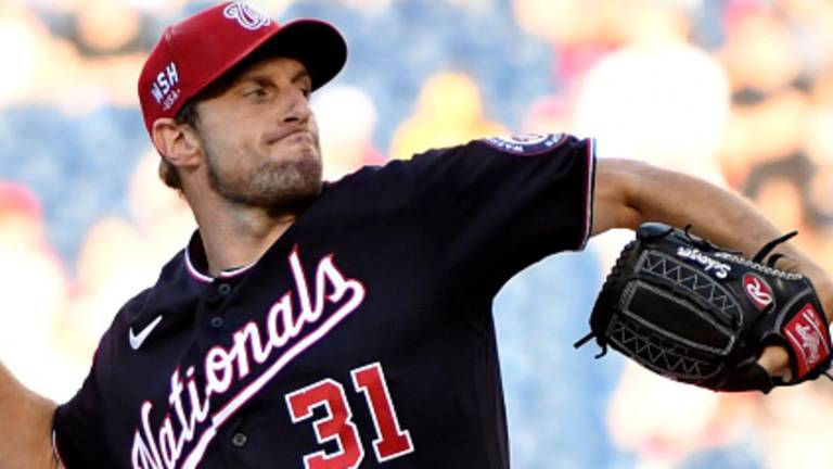 Max Scherzer se saltará su apertura de este sábado por molestias en el tríceps.