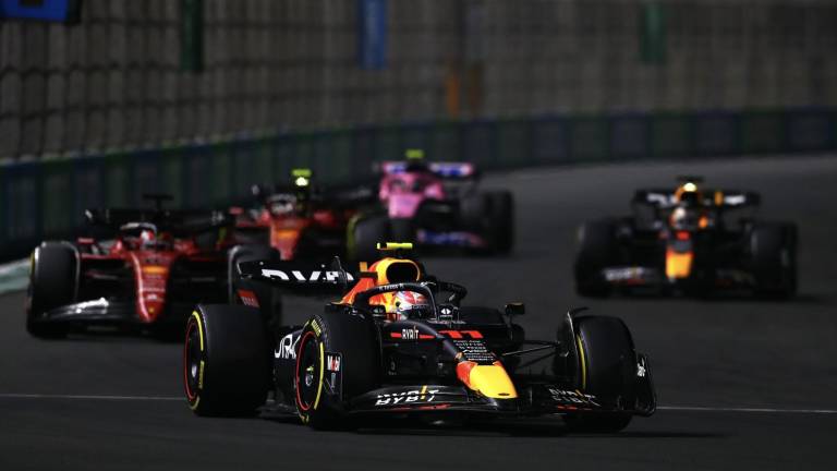 Sergio “Checo” Pérez no pudo subir al podio en Jeddah.