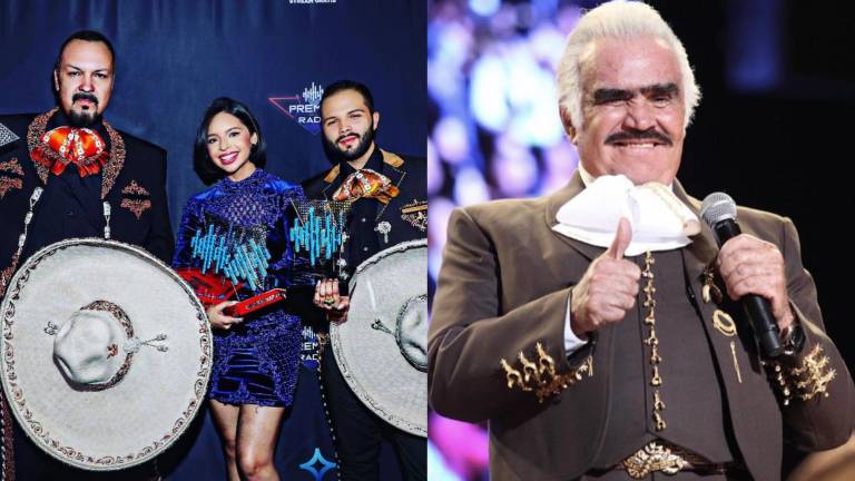 Pepe, Ángela y Leonardo Aguilar, así como su esposa, Aneliz Álvarez-Alcalá, hacen guardia al féretro de Vicente Fernández.