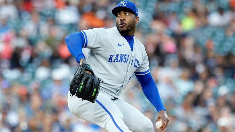 Aroldis Chapman llega a Texas.