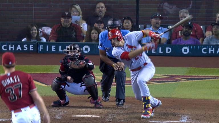 Arenado pega sencillo oportuno.