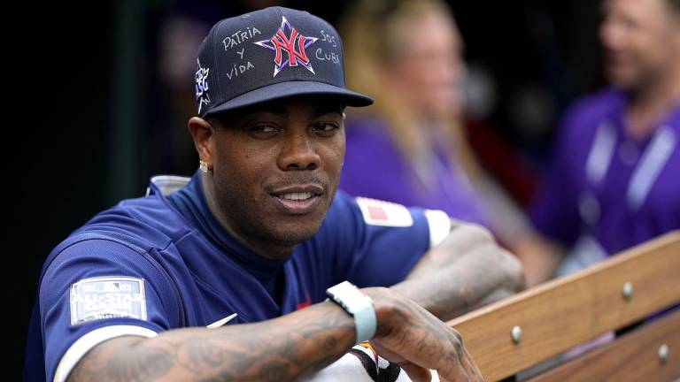 Aroldis Chapman se solidariza con sus paisanos.