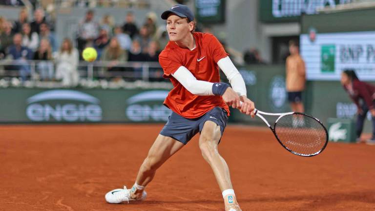 Jannik Sinner se prepara para disputar algunos torneos previo al inicio de Roland Garros 2025.