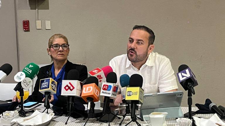 El Diputado local por el PAN, Jorge Antonio González Flores, señala que el Gobierno de Sinaloa no puede combatir el crimen.
