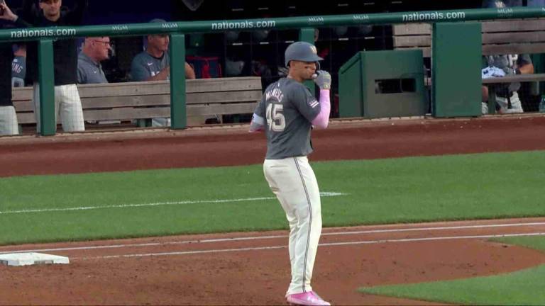 El sinaloense Joey Meneses conectó sencillo de dos carreras dentro del racimo de los Nacionales en el tercer inning.