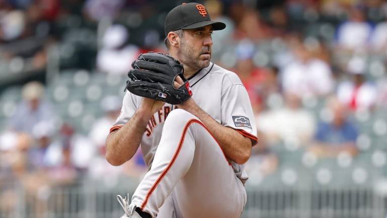 Justin Verlander se pone con marca de 1-8 en la campaña.