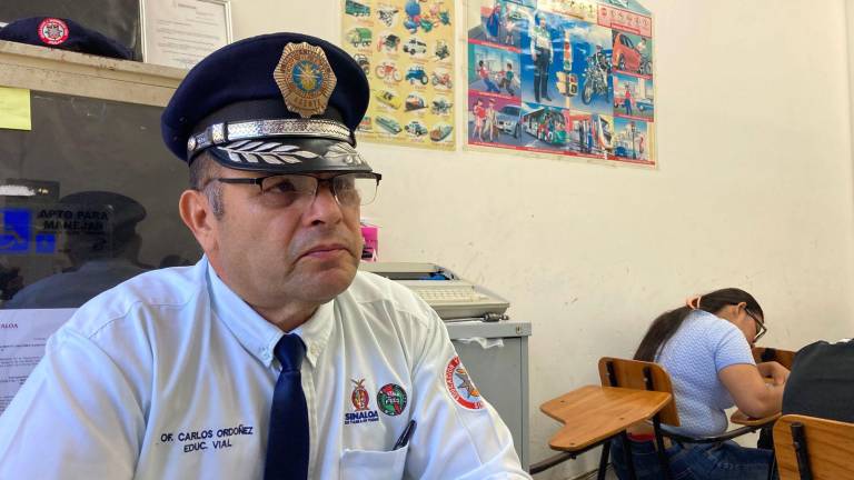 Carlos Ordóñez pide tener extrema precaución a la hora de llevar a sus hijos a la escuela.