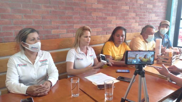 Fernanda Alvarado Mallorquín declino a favor de la candidata del PRI Fernanda Oceguera Burquez.