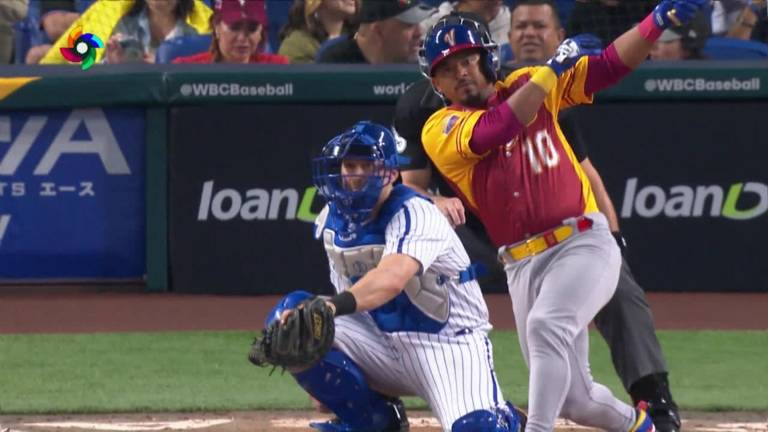 Eduardo Escobar pega jonrón.