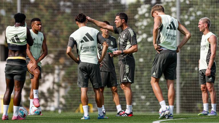 Xabi Alonso y su renovado Real Madrid debutarán este martes en LaLiga.