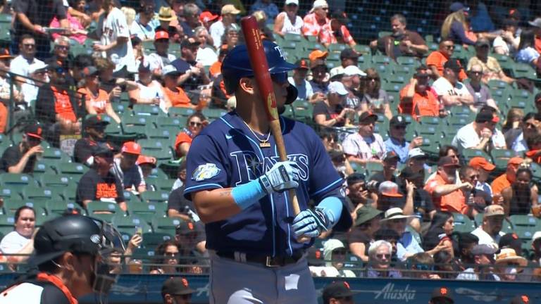 Isaac Paredes produce carrera.