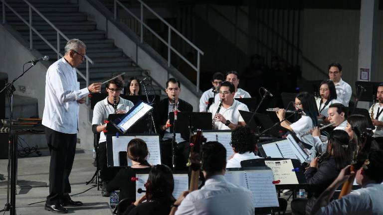 La Banda Sinfónica Juvenil del Estado la dirige el maestro Baltazar Hernández Cano.
