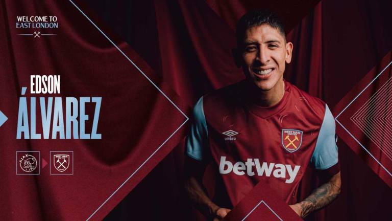 Edson Álvarez ya viste los colores de su nuevo equipo.