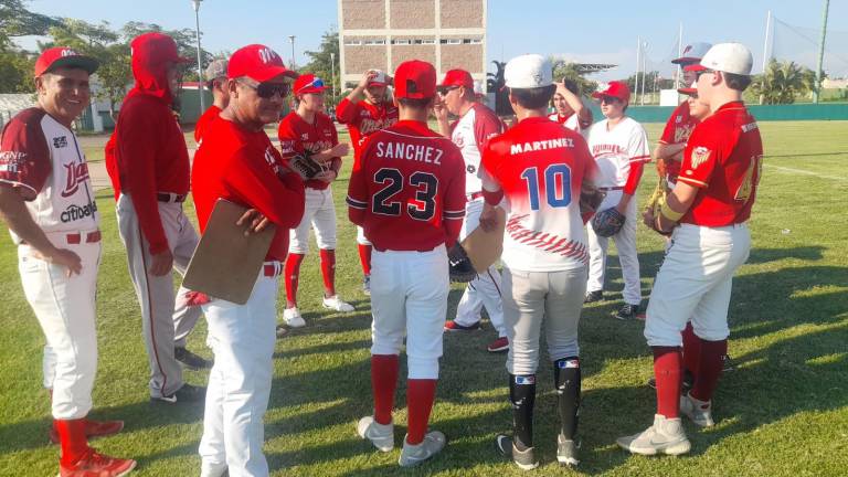 Diablos Rojos derrota a Pollería Catalina.