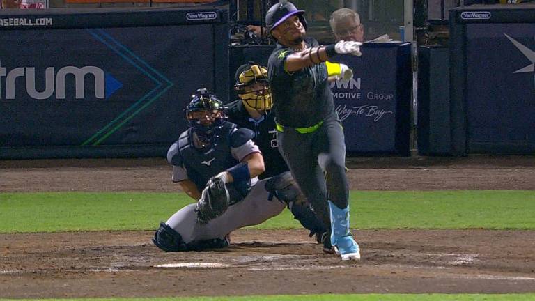 Los Rays de Tampa Bay se aprovechan de unos desmañanados Bravos.