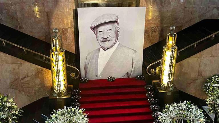Un homenaje póstumo es el que recibe Ignacio López Tarso en Bellas Artes.