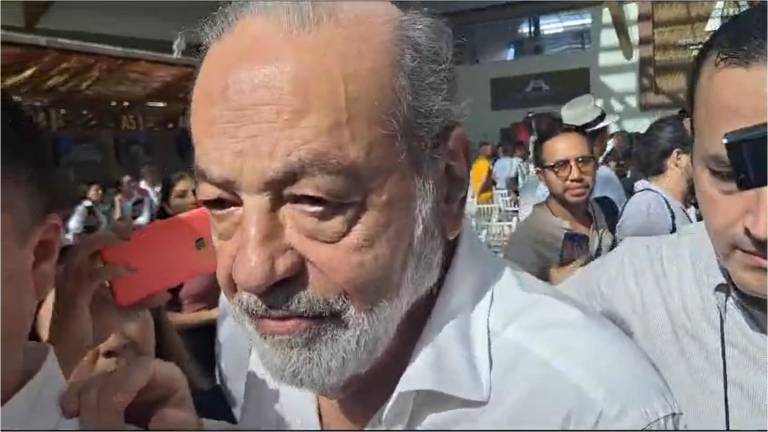 El empresario Carlos Slim rechazó la iniciativa de reforma laboral que reducir la jornada de los trabajadores de 48 a 40 horas a la semana.