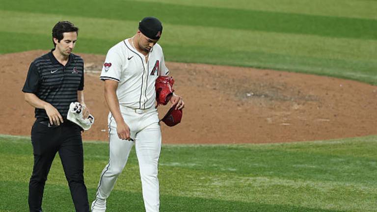 Justin Martínez salió del juego del lunes.