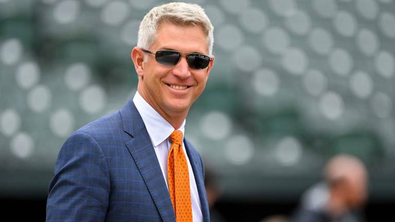 Mike Elías es uno de los responsables del éxito reciente de los Orioles de Baltimore.