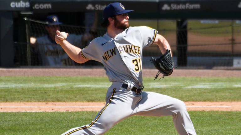Bobby Wahl es tomado por Dodgers.