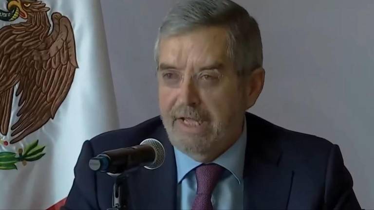 Juan Ramón de la Fuente negó que la decisión de Estados Unidos de suspender las visas a los conductores de camiones comerciales afecte a los trabajadores mexicanos.