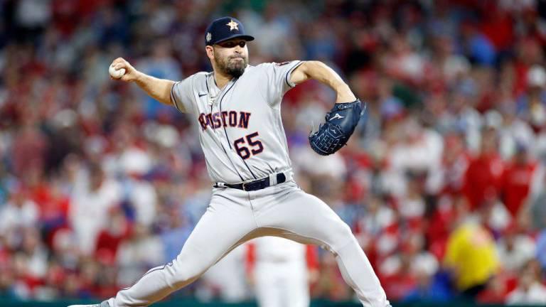 José Urquidy logra millonario acuerdo con Astros.