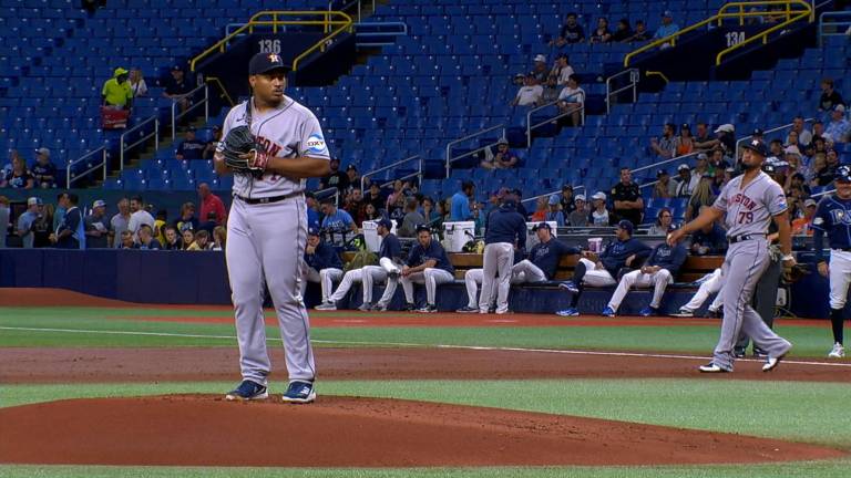 Luis García seguirá en Astros.