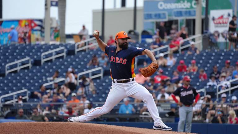 Es la segunda ocasión en su carrera que José Urquidy se somete a la Tommy John.