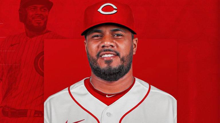 Jeimer Candelario se va al hule.