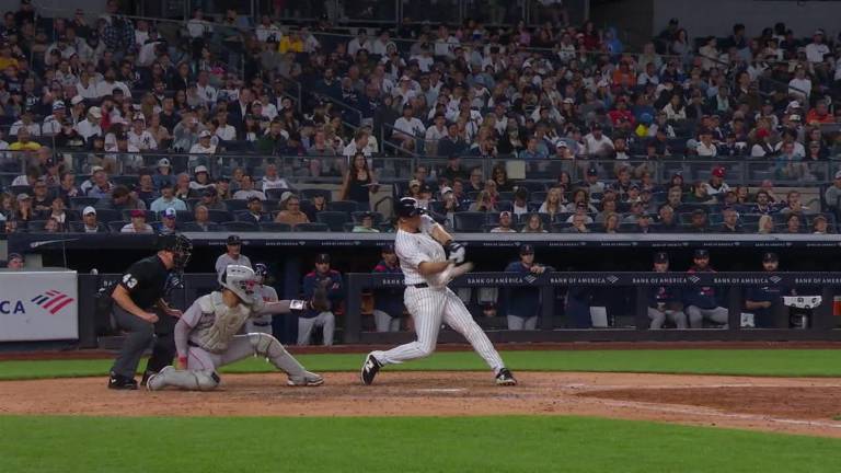 El infielder DJ LeMahieu es designado para asignación.