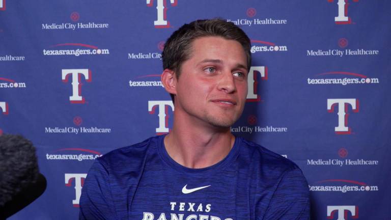 Corey Seager, en duda cuándo regresará.