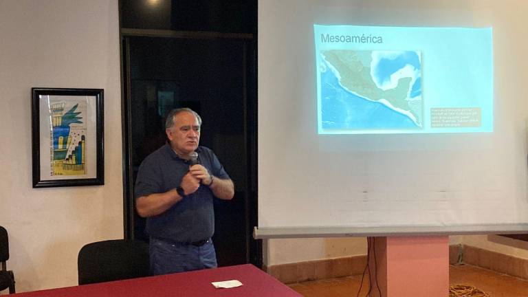 Baltazar Brito expuso la importancia de los códices en la preservación de la historia de las civilizaciones mesoamericanas.