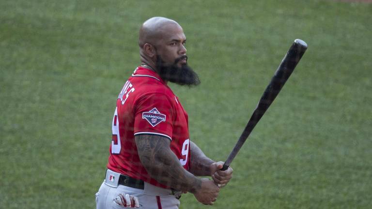 Eric Thames firma un acuerdo de liga menor con Atléticos de Oakland.