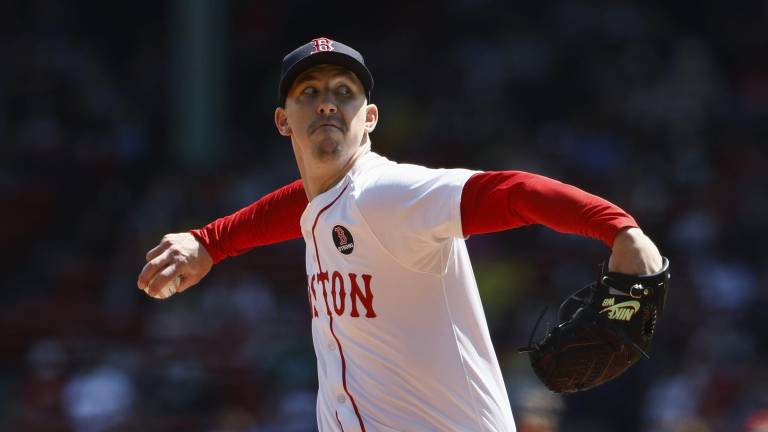Se pronostica que Walker Buehler regrese a mediados de mayo.