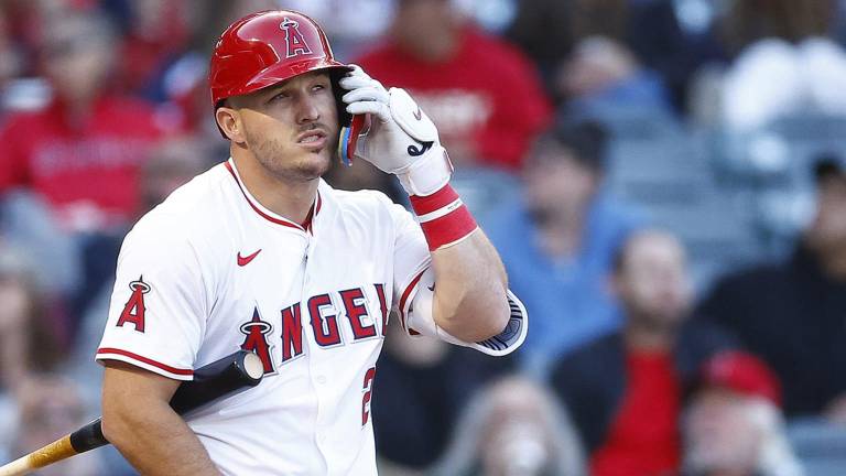 Mike Trout se muestra optimista tras su operación.