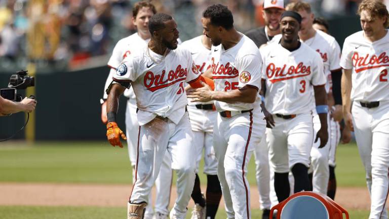 Cedric Mullins pega doble para darle el triunfo a Orioles.