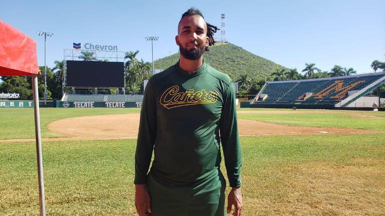 Rafael Pineda ya entrena al parejo de sus compañeros en los Cañeros de Los Mochis.