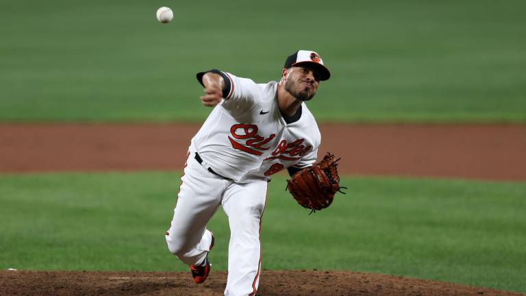 Manny Barreda tiene un debut triunfal.