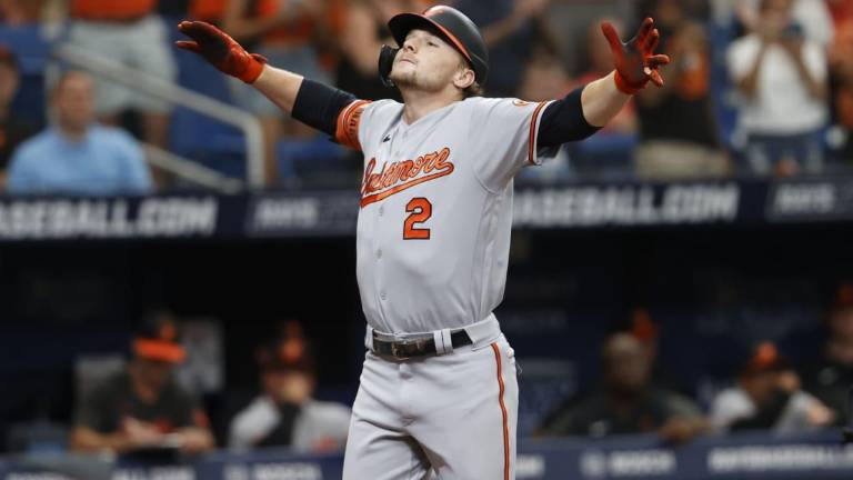 Orioles se afianza en la cima.