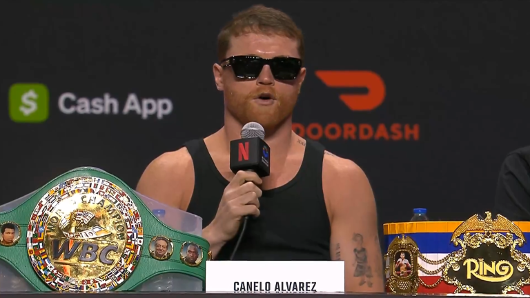 Canelo Álvarez deja la puerta abierta a pelear contra David Benavidez tras Terence Crawford.